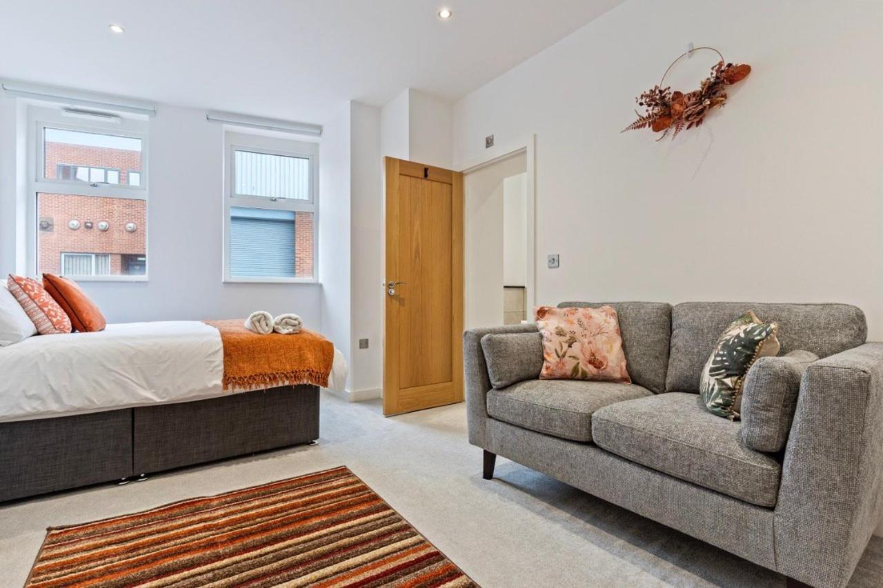 3 Bed Central Apt In Jewellery Quarter Apartment Birmingham