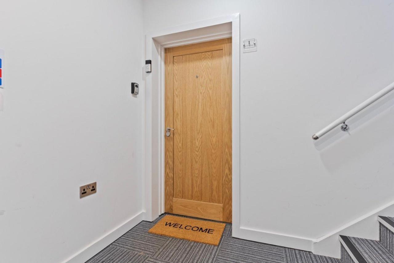 3 Bed Central Apt In Jewellery Quarter Birmingham
